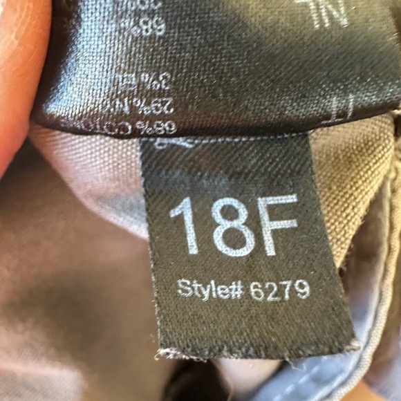 Kuhl Spire Roll Up Hiking Outdoor Pant Green Grey - Picture 11 of 14